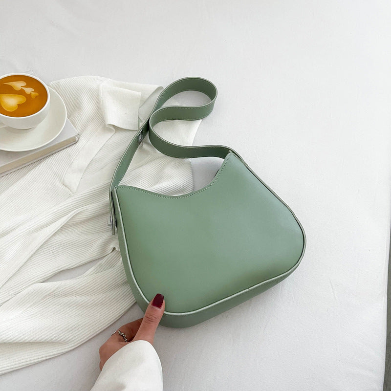 Vintage Underarm Commuter Bag for Women