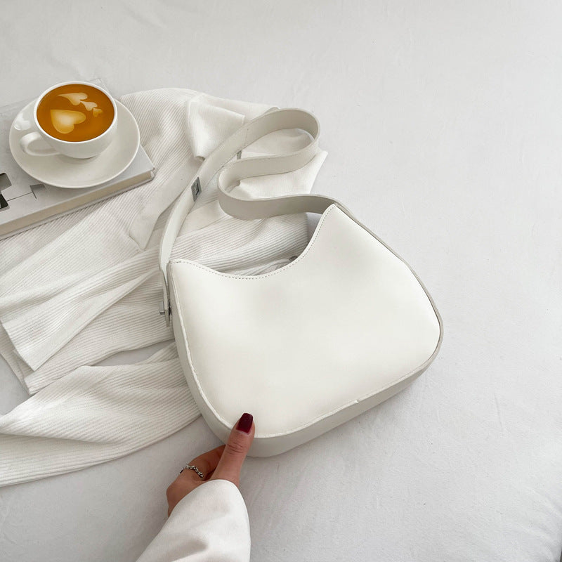 Vintage Underarm Commuter Bag for Women