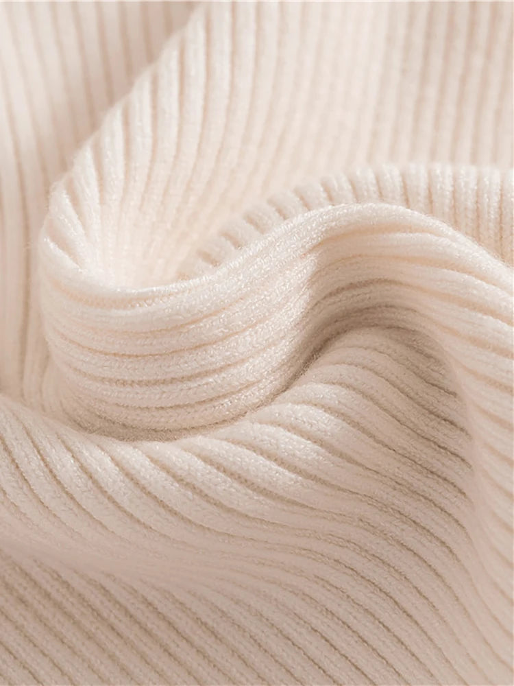 Heliar Premium Cashmere-Blend Turtleneck Sweater